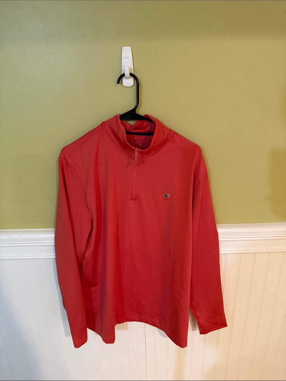 Men's Size M Vineyard Vines Red Long-Sleeve Quarter-Zip